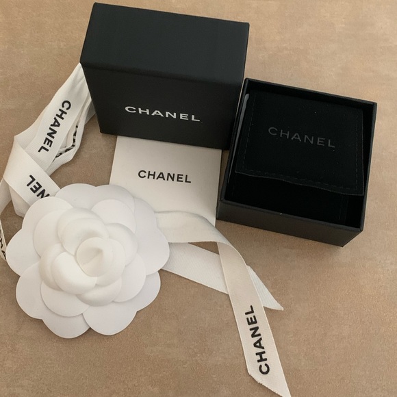 Chanel Square CC Crystal Black & Gold Earrings - Picture 10 of 12